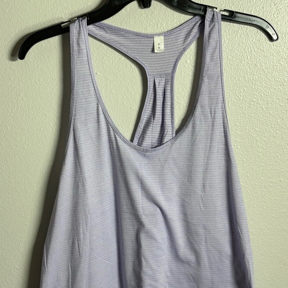 Lululemon‎ Athletica Women lilac Tank Top Sleeveless size 8 - Picture 2 of 7